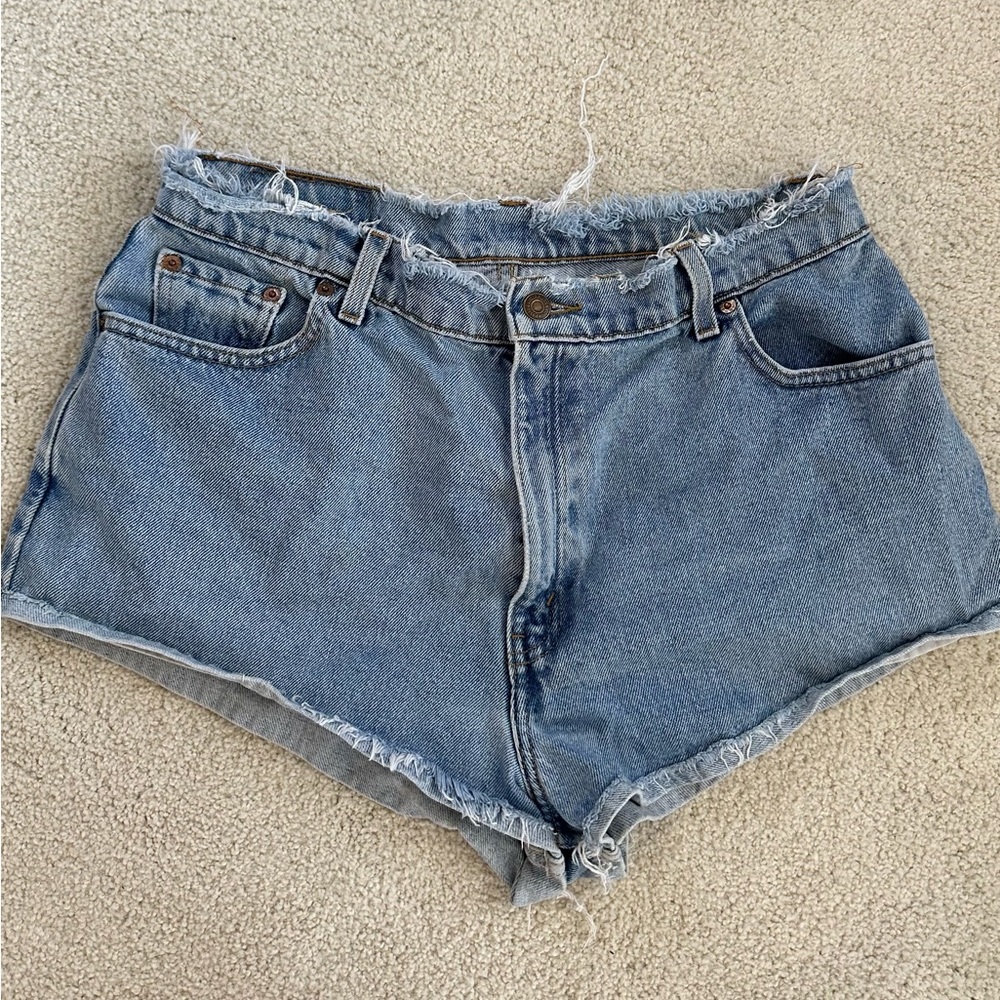 Levi’s shorts size 30